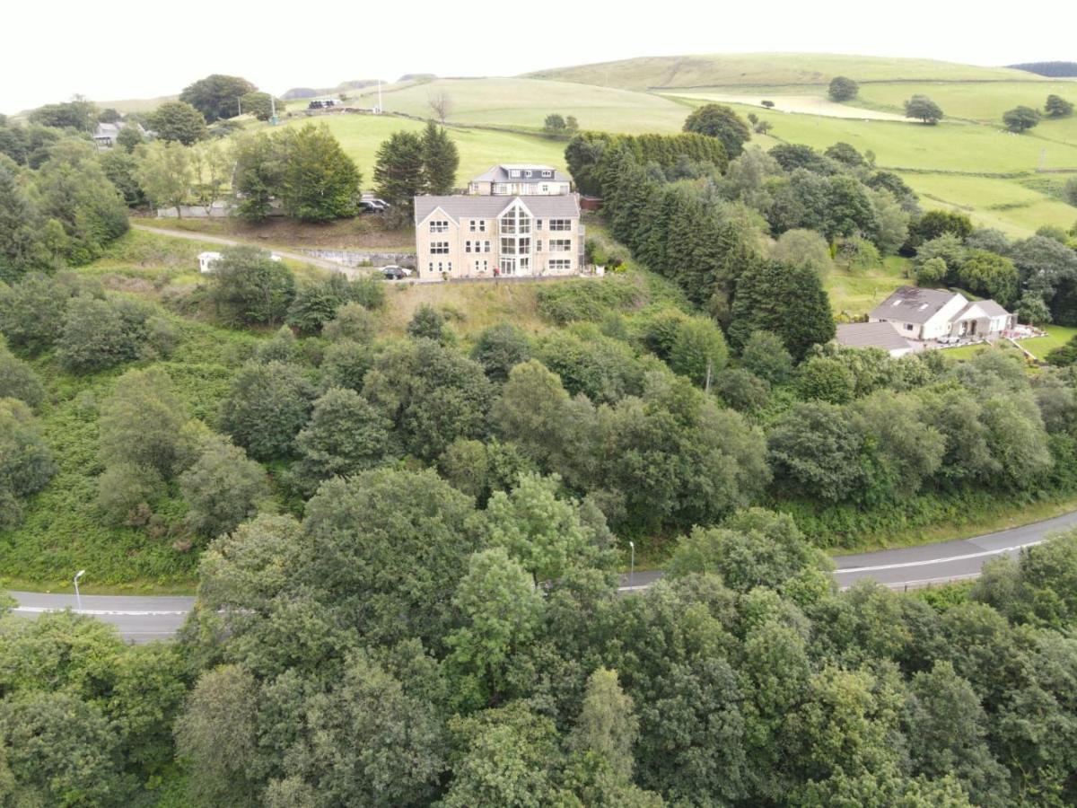 Rowan House Bed Breakfast Main House & Self Contained Self Catering Apartment Cymmer Exteriör bild