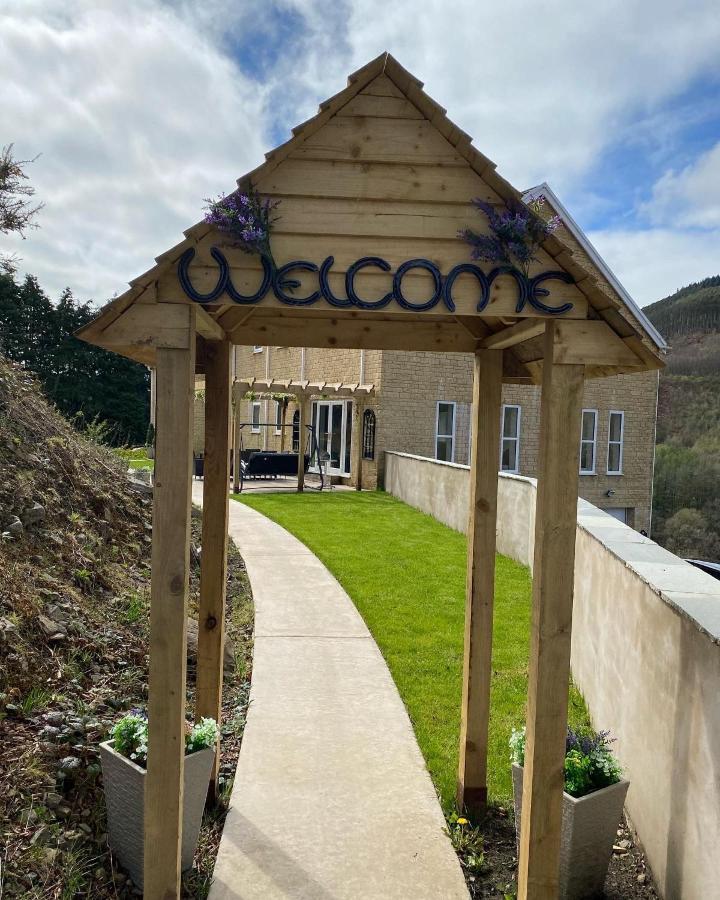 Rowan House Bed Breakfast Main House & Self Contained Self Catering Apartment Cymmer Exteriör bild