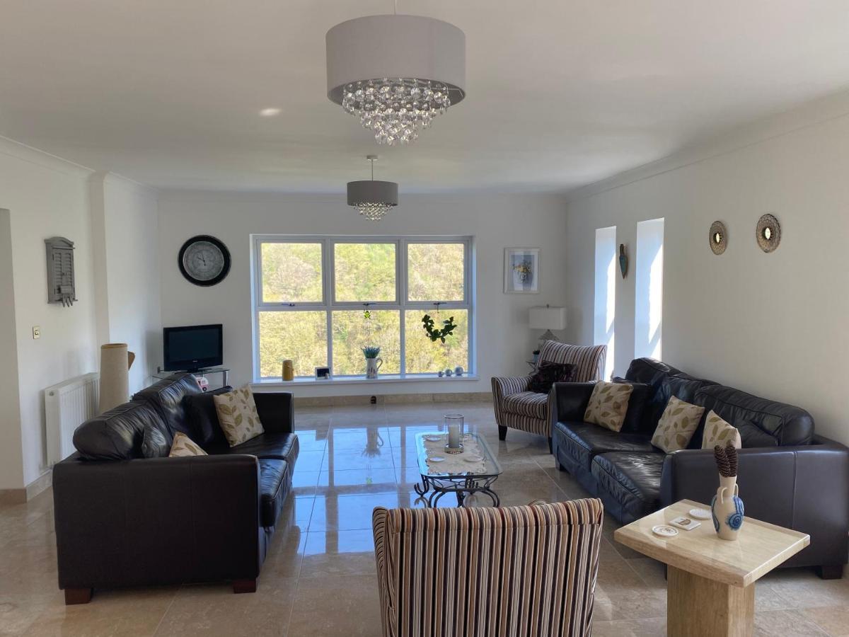 Rowan House Bed Breakfast Main House & Self Contained Self Catering Apartment Cymmer Exteriör bild