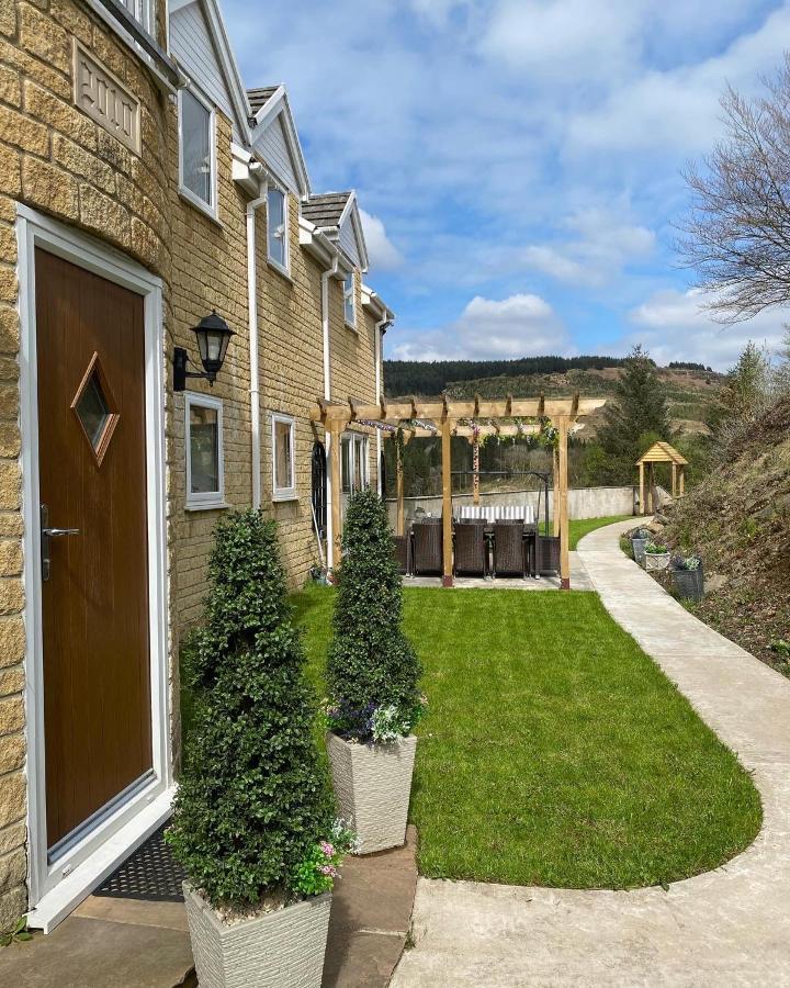 Rowan House Bed Breakfast Main House & Self Contained Self Catering Apartment Cymmer Exteriör bild